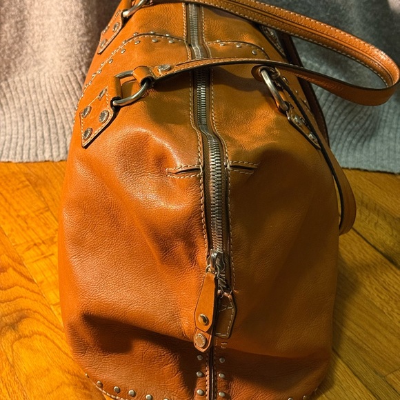Elegant Cognac Leather Satchel with Stud Accents - Picture 4 of 9